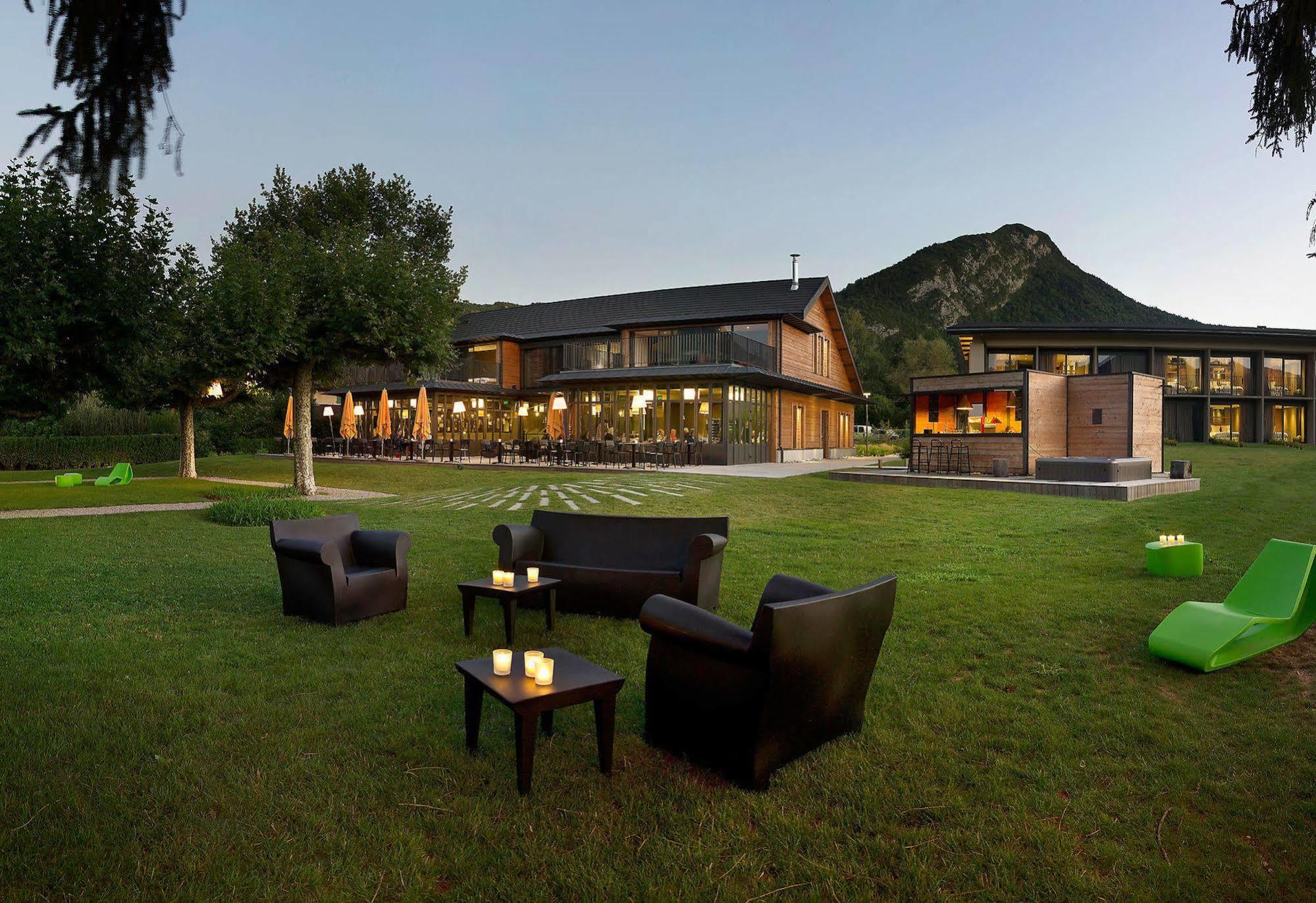 Le Petit Letraz Hotel Duingt Ngoại thất bức ảnh